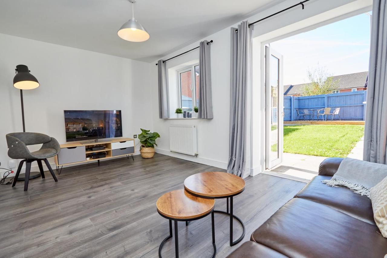 Cosy,Modern And Relaxing 3 Bedroom House With Parking Manchester Exterior foto