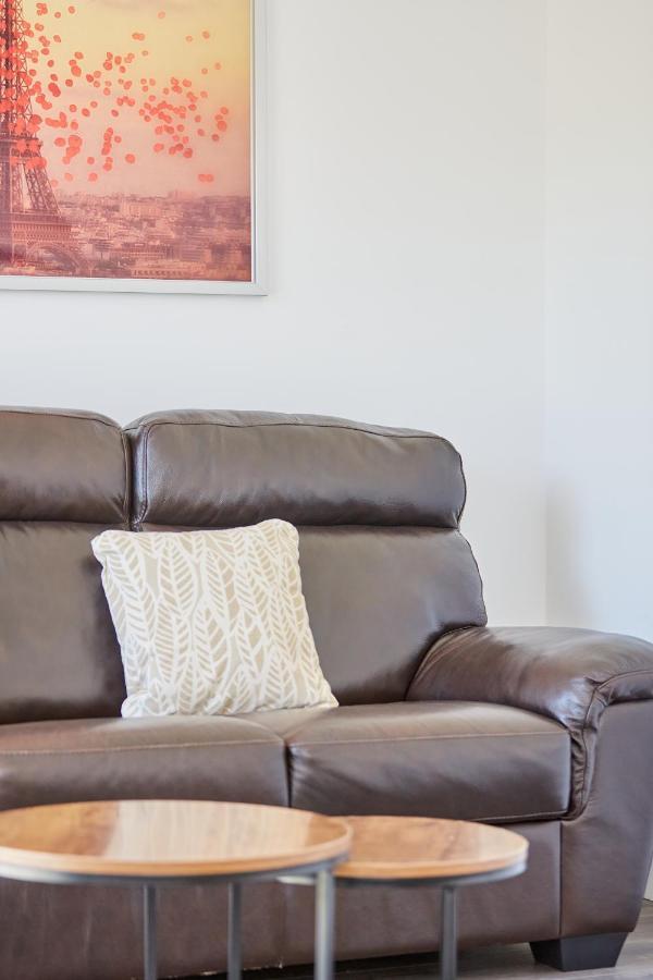 Cosy,Modern And Relaxing 3 Bedroom House With Parking Manchester Exterior foto