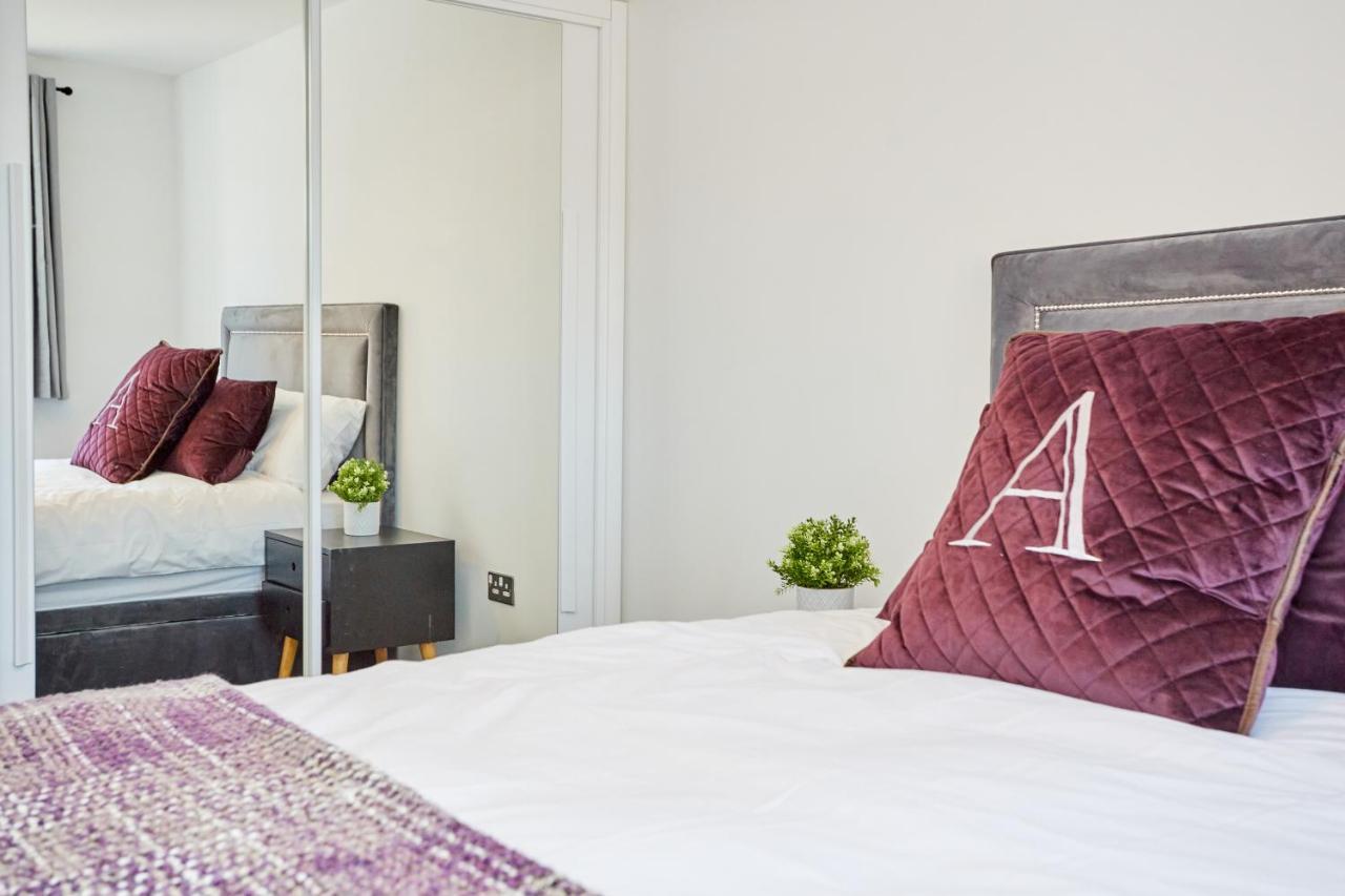 Cosy,Modern And Relaxing 3 Bedroom House With Parking Manchester Exterior foto